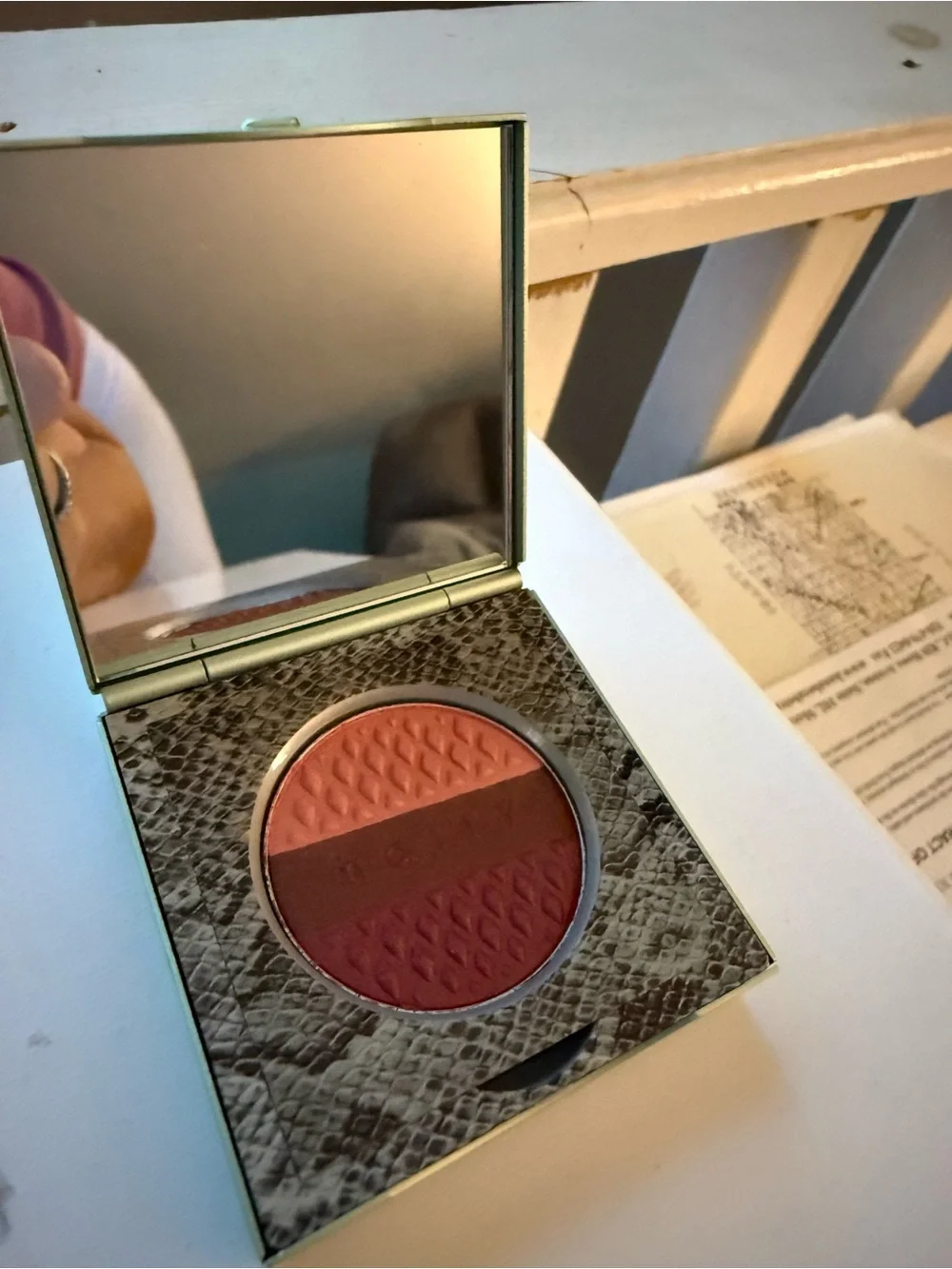 N/A trio eyeshadow